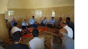 KAYMAKAM, K&Ouml;YL&Uuml;LERİ DİNLEDİ