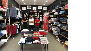 TANINMIŞ TEKSTİL &Uuml;R&Uuml;NLERİNİ &Uuml;RETİYOR