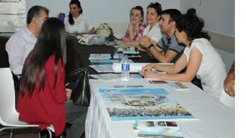 HEDEF KURS&rsquo;TA TERCİH REHBERLİĞİ DEVAM