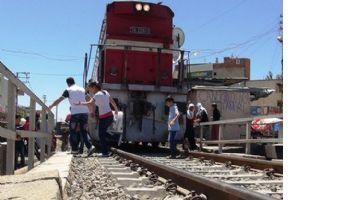 TRENİN ALTINDA FECİ ŞEKİLDE CAN VERDİ