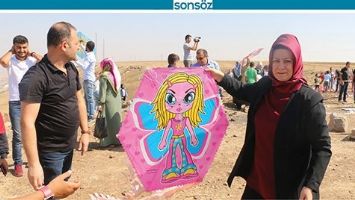 U&Ccedil;URTMALAR G&Ouml;KY&Uuml;Z&Uuml;YLE BULUŞTU
