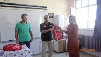 &Ouml;ĞRENCİLERE AFET &Ccedil;ANTASI
