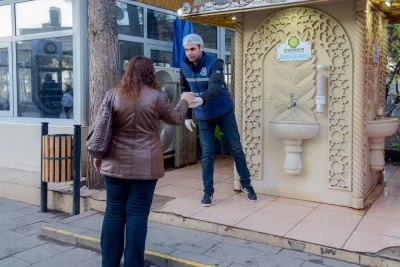 5 noktada her g&uuml;n bin 900 kişiye &ccedil;orba ikramı