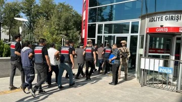 5 ş&uuml;pheli yakalandı