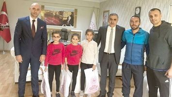 &Ouml;ZPERK&rsquo;E MİNİK ZİYARET