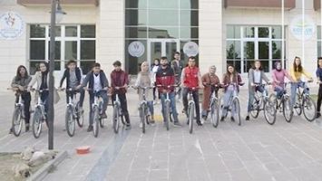 KOZLUKTA PEDALLAR D&Ouml;ND&Uuml;