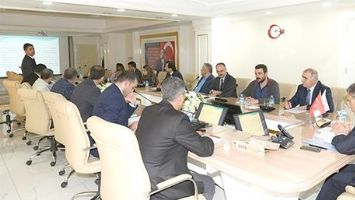 VALİ BAŞKANLIĞI&rsquo;NDA TOPRAK TOPLANTISI