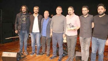 MİKAİL ASLAN, FAHRİ HEMŞERİMİZ OLDU