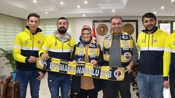 GEN&Ccedil; FENERBAH&Ccedil;ELİLERDEN ZİYARET