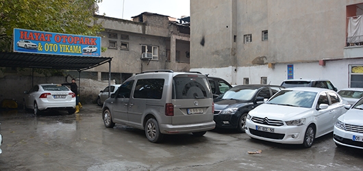 HAYAT, OTO YIKAMADA İDDİALI