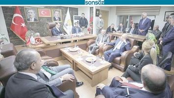 AK PARTİ&rsquo;YE BAKAN ZİYARETİ