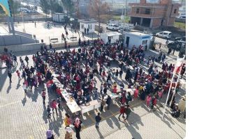 AHMET İ&Ccedil;İN KERMES A&Ccedil;TILAR