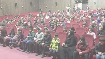 MİNİKLER, MAS&Icirc;REŞKA Bİ&Ccedil;&Ucirc;K&rsquo;İ İZLEDİ