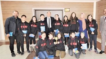 KURTARAN, BİLİM KAHRAMANLARINI AĞIRLADI