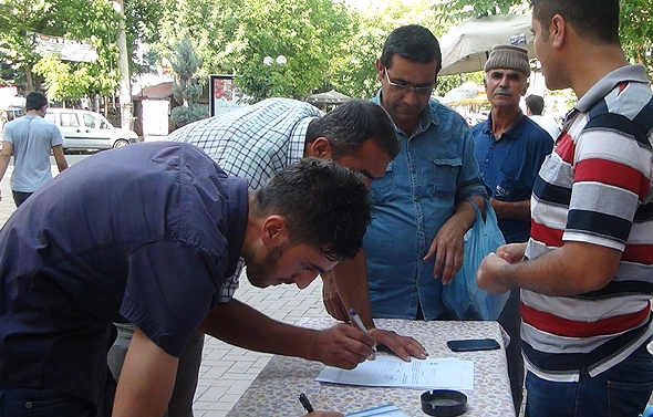İHD, HASTA TUTSAKLAR İ&Ccedil;İN İMZA TOPLUYOR&hellip;