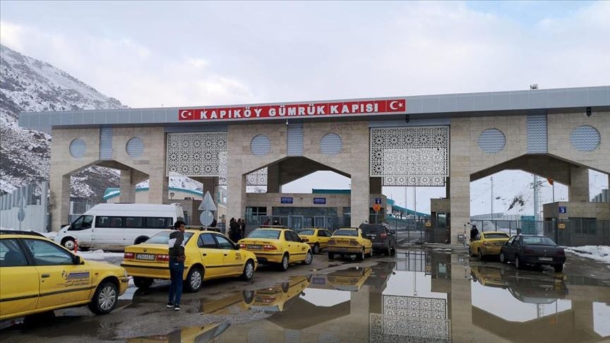 T&uuml;rkiye ile İran arasındaki kara hudut kapıları kapatıldı