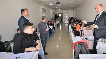 OYUN TERAPİSİNİ &Ouml;ĞRENDİLER