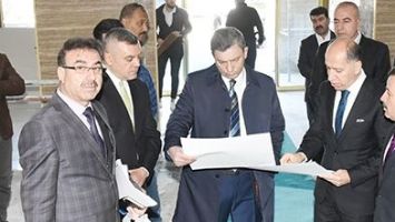 VALİ, &Ouml;ZEL İDARE&rsquo;Yİ İNCELEDİ
