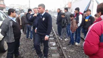 Y&Uuml;K TRENİ YAYAYA &Ccedil;ARPTI
