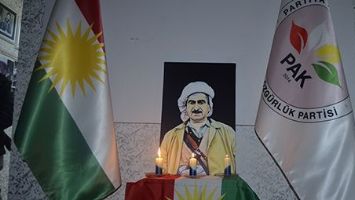 PAK, BARZANİ&rsquo;Yİ ANDI