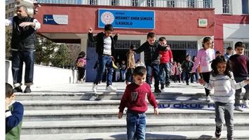 OKULDA DEPREM TATBİKATI