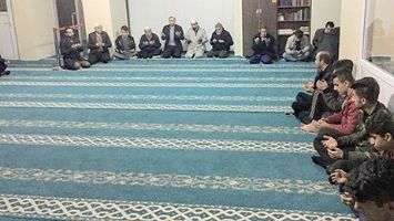 GERC&Uuml;Ş&rsquo;TE &Ouml;ĞRENCİLERLE NAMAZ