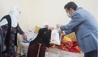 102 YAŞINDAKİ ANNEYE S&Uuml;RPRİZ