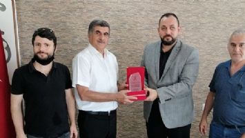 DİCLELİFE,YILIN ENLERİNİ &Ouml;D&Uuml;LLENDİRİYOR