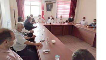 KOZLUK&rsquo;TA MUHTARLARLA TOPLANTI