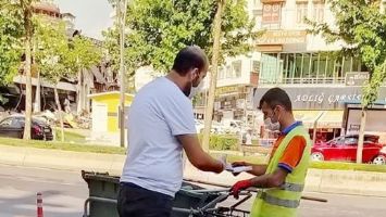 GEN&Ccedil;LİK, DEZENFEKTAN DAĞITTI
