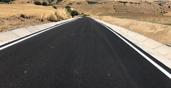 &Ouml;ZEL İDARE, K&Ouml;Y YOLLARINDA