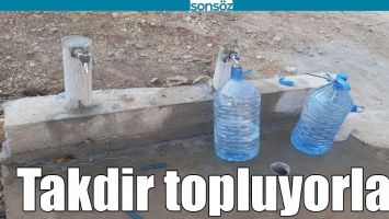 TAKDİR TOPLUYORLAR