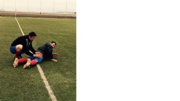 FUTBOLCUDAN SİGARALI MASAJ