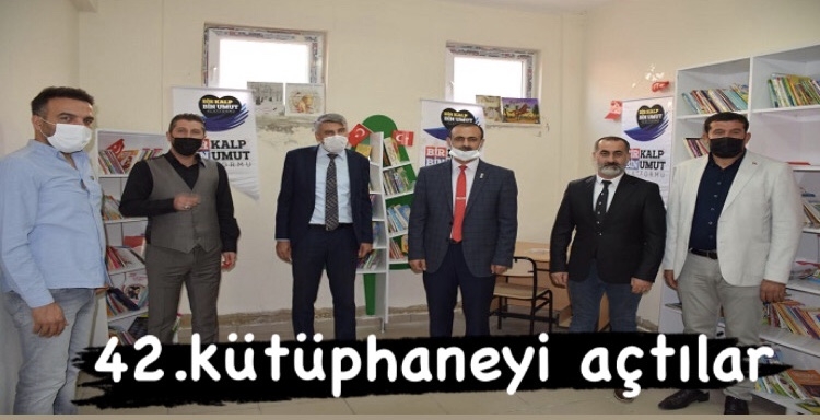 42.k&uuml;t&uuml;phaneyi a&ccedil;tılar