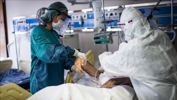 T&uuml;rkiye'nin koronavir&uuml;sle m&uuml;cadelesinde son 24 saatte yaşananlar