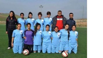 KADIN FUTBOLCULARDAN &Ouml;ZGECAN DUYARLILIĞI...