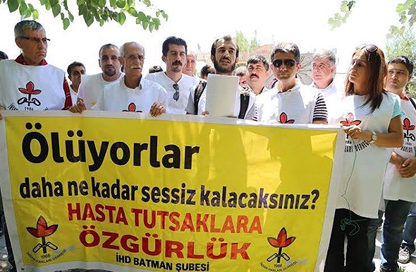 İHD, ANKARA&rsquo;YA Y&Uuml;R&Uuml;YOR