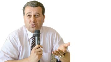 VALİ &Ccedil;ELİK, S&Uuml;RECİ DEĞERLENDİRDİ