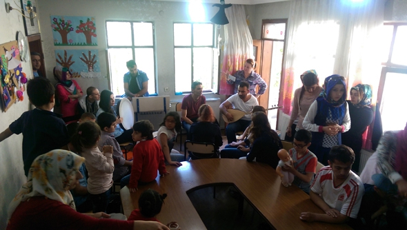 ENGELLİLERE M&Uuml;ZİK KONSERİ VERİLDİ&rlm;