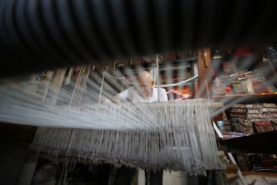 86 yaşındaki Yaşar usta, kilim tezgahından vazge&ccedil;miyor
