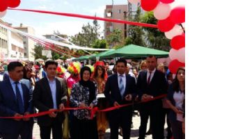 YETİM &Ouml;ĞRENCİLER İ&Ccedil;İN KERMES A&Ccedil;ILDI