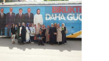 AK PARTİLİ KADINLAR SAHALARDA
