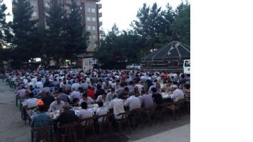İHH İFTAR VERMEYE DEVAM EDECEK