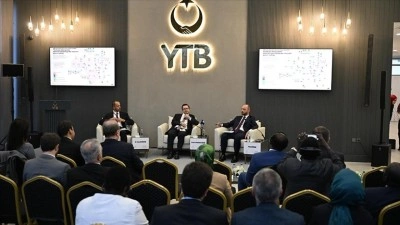 AA Genel M&uuml;d&uuml;r Yardımcısı ve Prof. Dr. Mehmet &Ouml;zkan Afrika'daki D&ouml;n&uuml;ş&uuml;mleri Anlattı