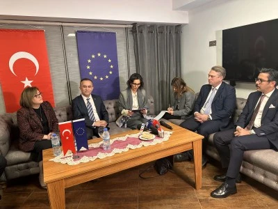 AB Komisyonu &uuml;yesi Lahbib, Gaziantep'te