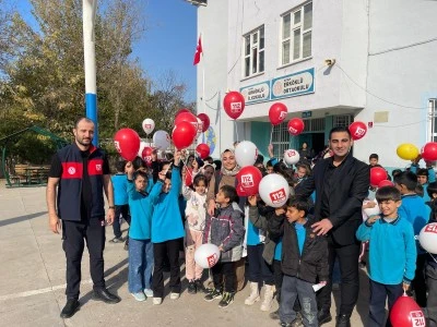 Acil Ekibi, k&ouml;y okulunda sunum yaptı