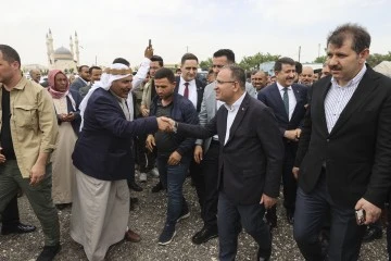 Adalet Bakanı Bozdağ "kan davalı" aileleri barıştırdı