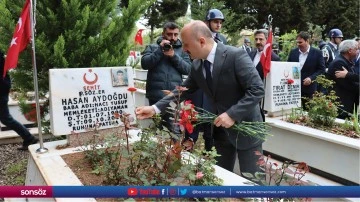 Adıyaman'da arife g&uuml;n&uuml; şehitlikler ziyaret edildi