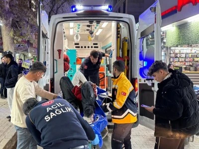 Adıyaman'da &ccedil;ıkan bı&ccedil;aklı kavgada bir kişi yaralandı