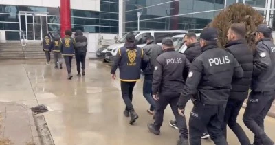 Adıyaman'da &ccedil;ıkan silahlı kavgaya ilişkin 9 zanlı tutuklandı